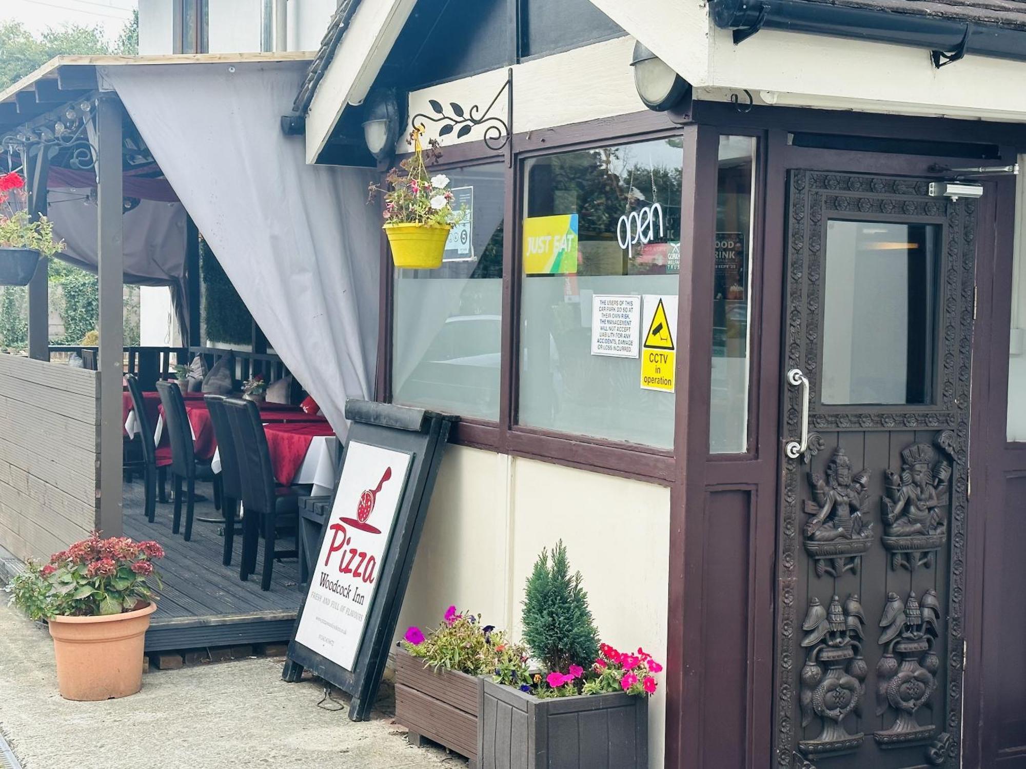 Woodcock Inn Felbridge Exterior photo